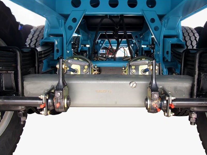 Chi tiết cầu trục và lốp Mooc sàn Thaco