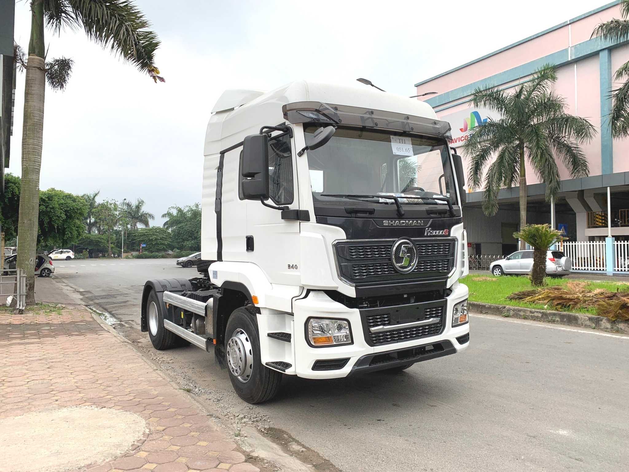 ĐẦU KÉO SHACMAN X3000 340HP