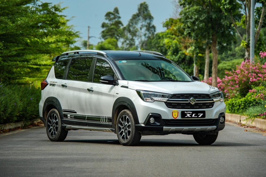 Suzuki XL7 HYBRID