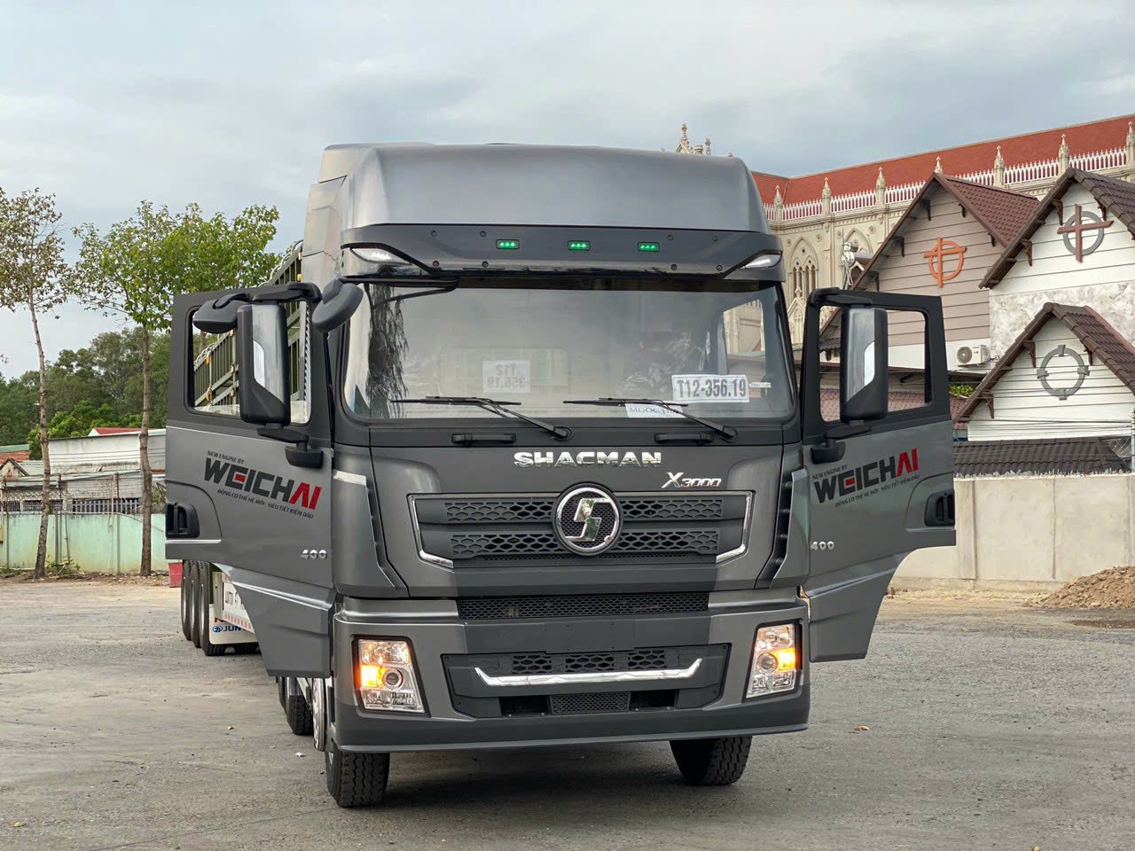 Đầu kéo Shacman X3000 460HP
