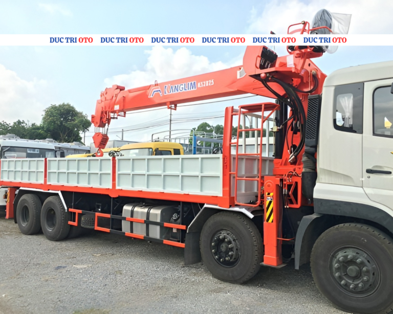 xe tải cẩu