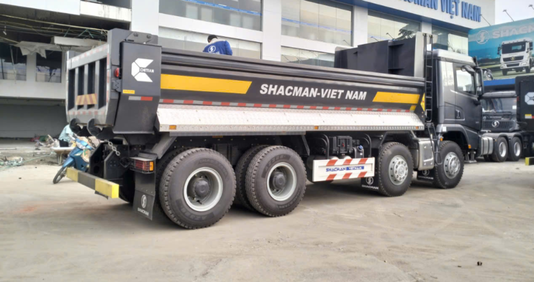 Xe ben shacman