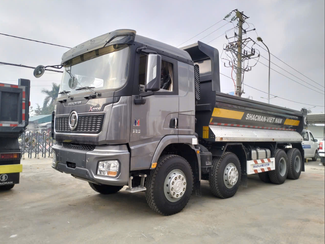 XE BEN SHACMAN X5000 8X4 CUMMINS 385HP THÙNG U